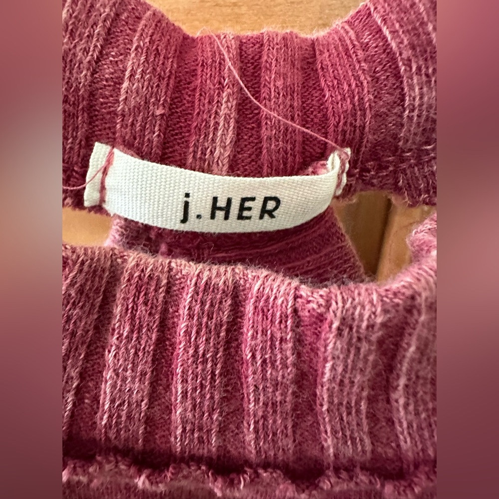 J Her Cold Shoulder Top - Picture 2 of 5